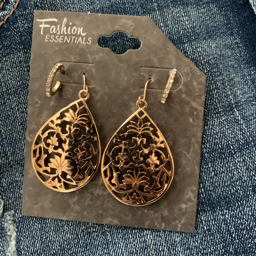 Gold Earring Set - Brand New!